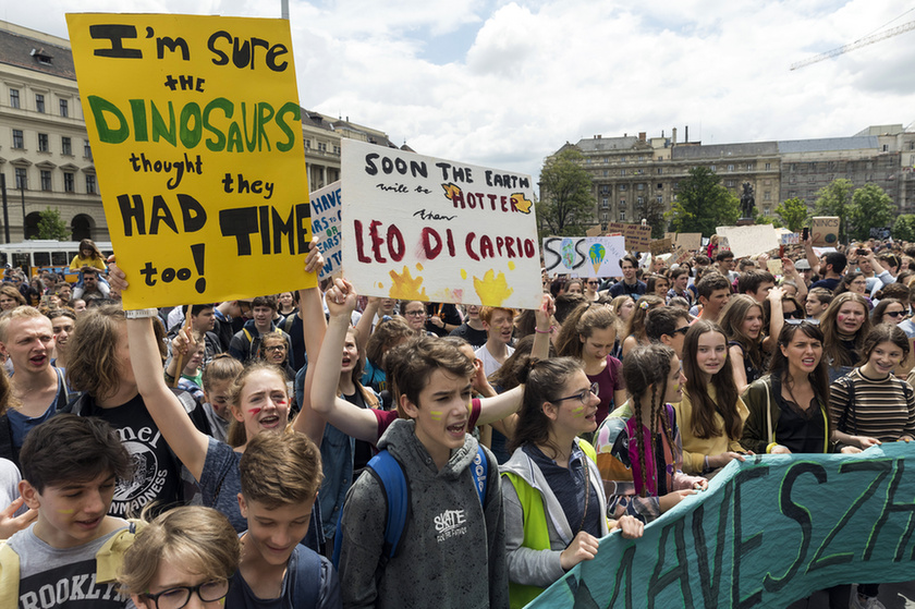 Climate Strike Budapest: Thousands take to the streets to demand steps to avoid an ecological disaster - 6