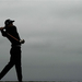 Egyesült Államok: Adam Scott golfozó elütése San Diegóban.