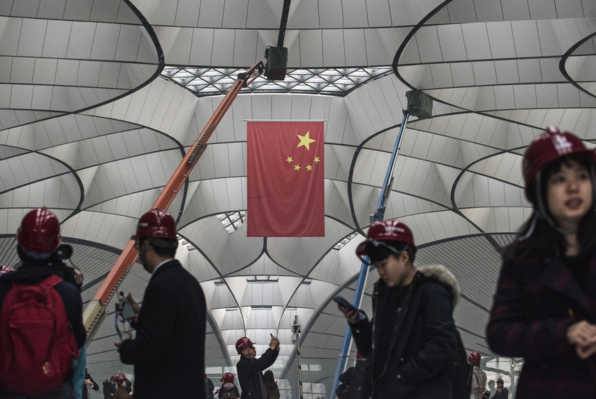 Elkészült Peking futurisztikus óriásreptere - 13